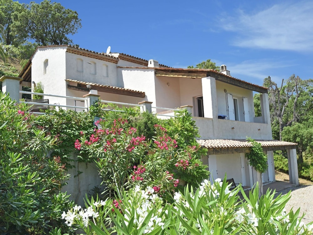 Beautiful Family Villa With Private Swimming Pool