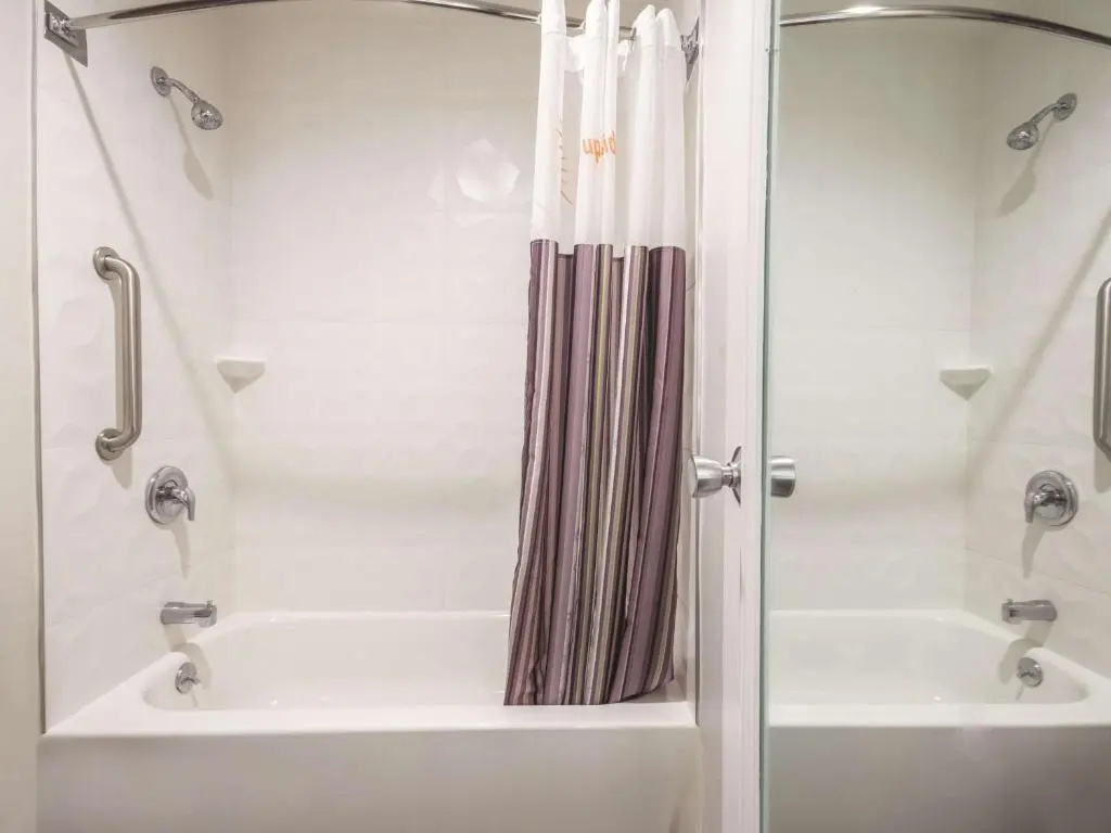 La Quinta Inn & Suites by Wyndham Hartford - Bradley Airport - Chambres