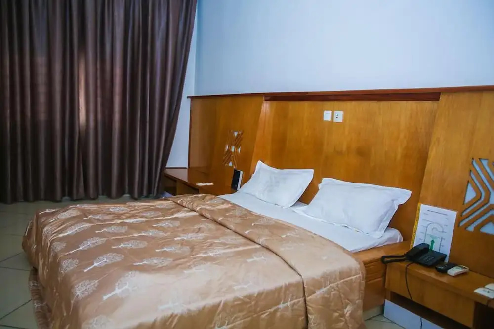 Economy room