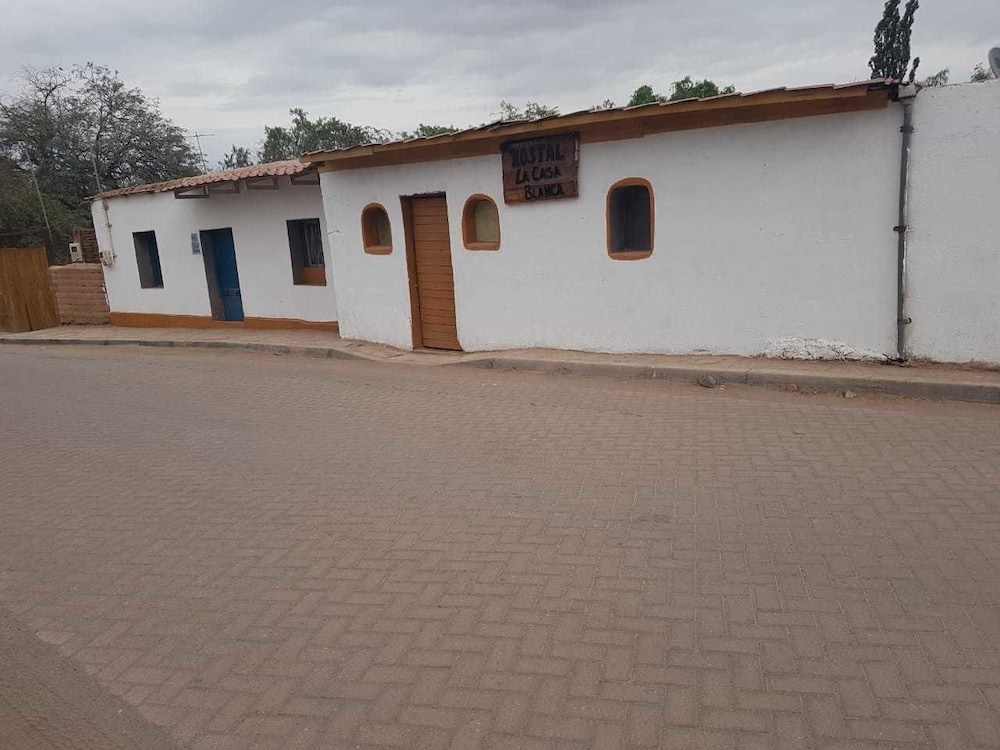 Hostal La Casa Blanca
