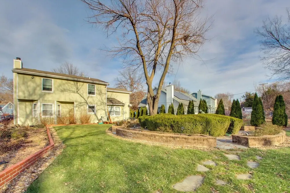 2 Mi to KU Campus: Group Getaway w/ Patio & Garden