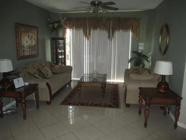 Sunsplash Vacation Homes - Chambres
