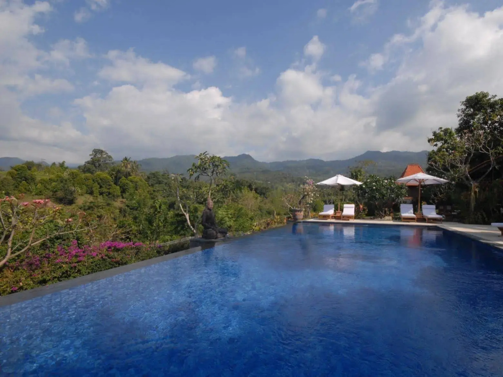 Shanti Natural Panorama View Hotel