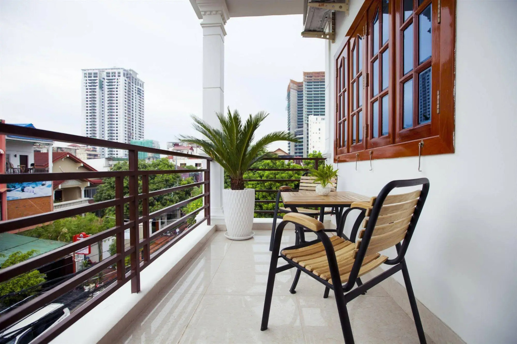 HomeFeel CS Hotel