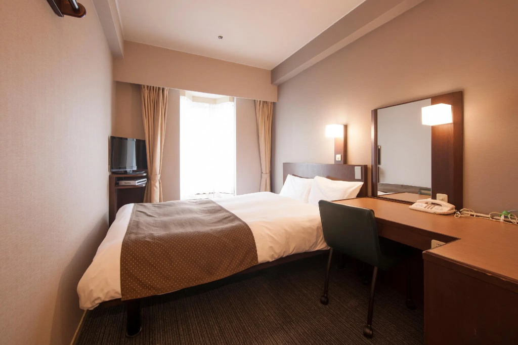 Standard Double room (full double bed)