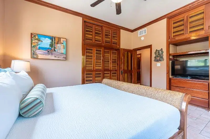 2 Bedrooms Luxury Suite with balcony