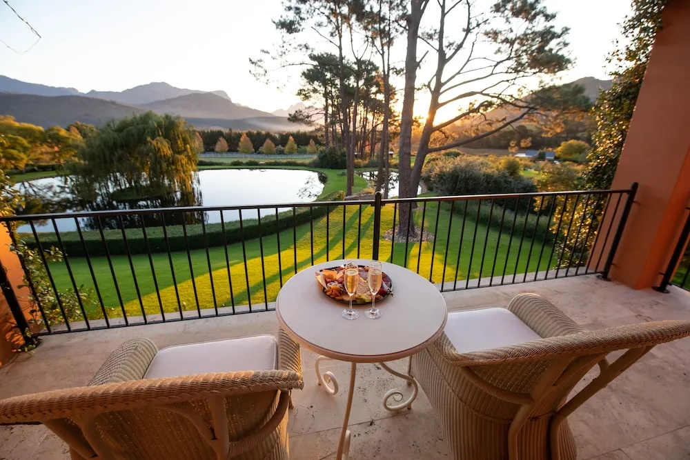 Balcony & Terrace