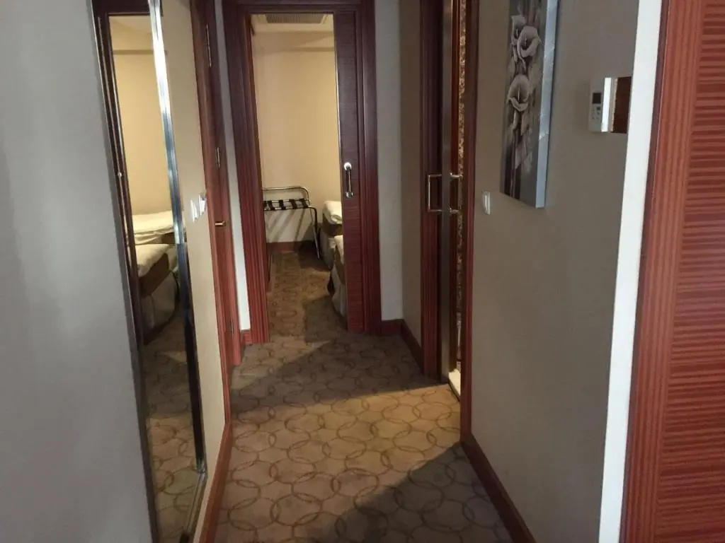 Glorious Hotel - Chambres