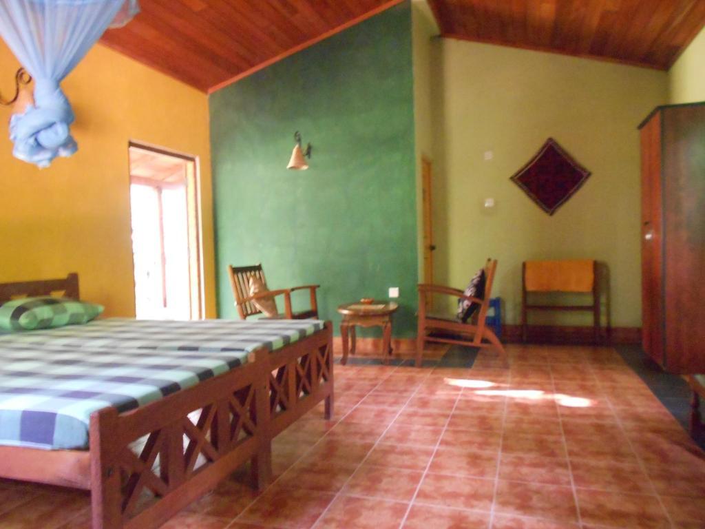 Kumbukgahawatta Hotel