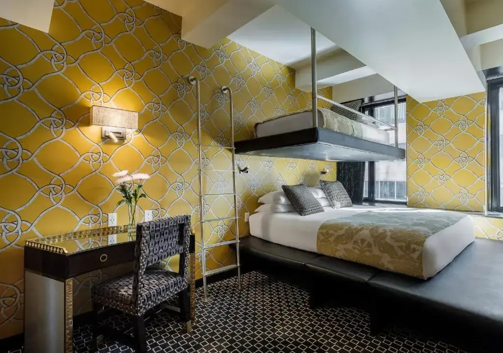 Triple room
