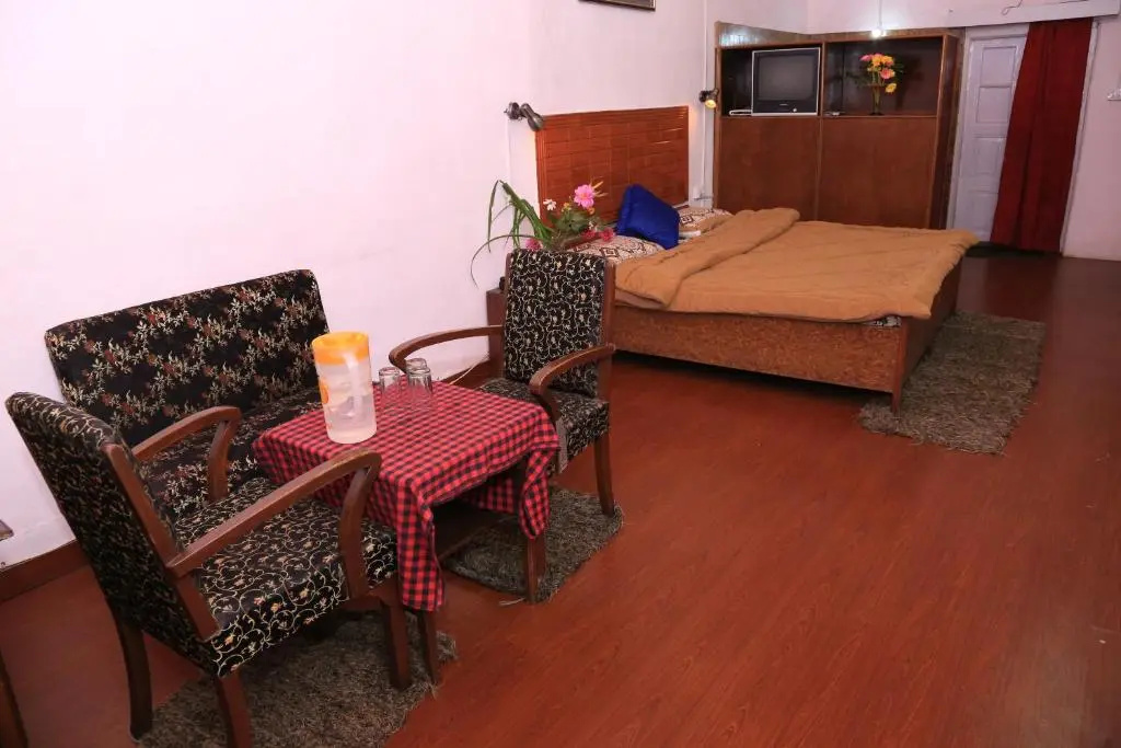 Economy room
