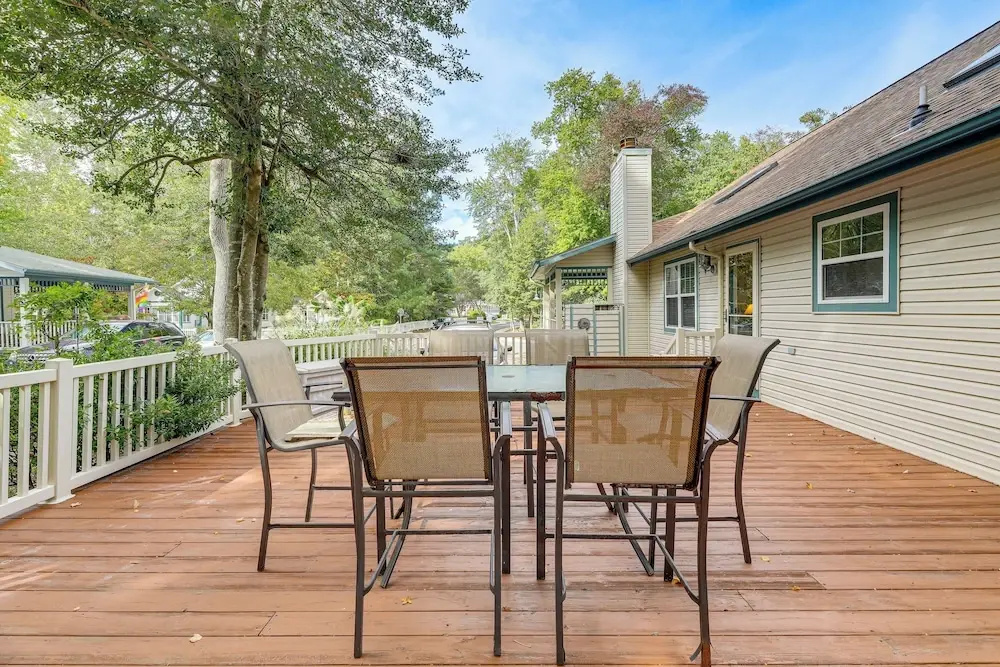 2 Mi to Bethany Beach! Family Getaway w/ Deck