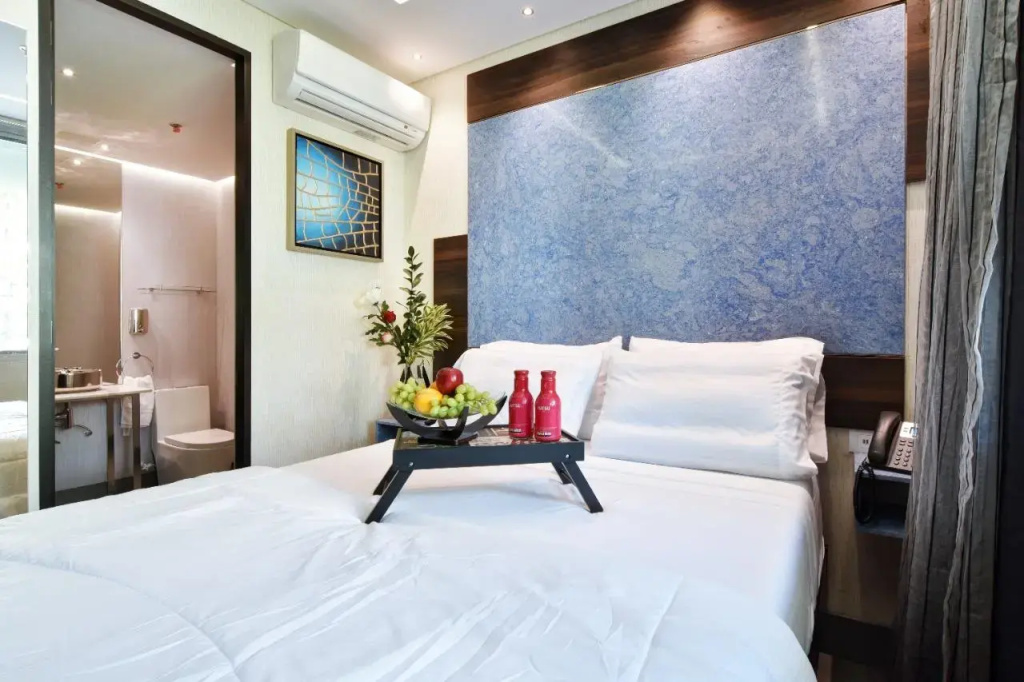 3 Bedrooms Apartment with city view