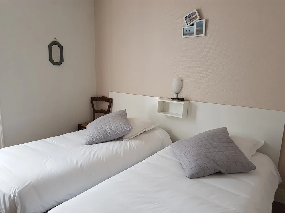 Voir la photo 2 — Hôtel De Normandie