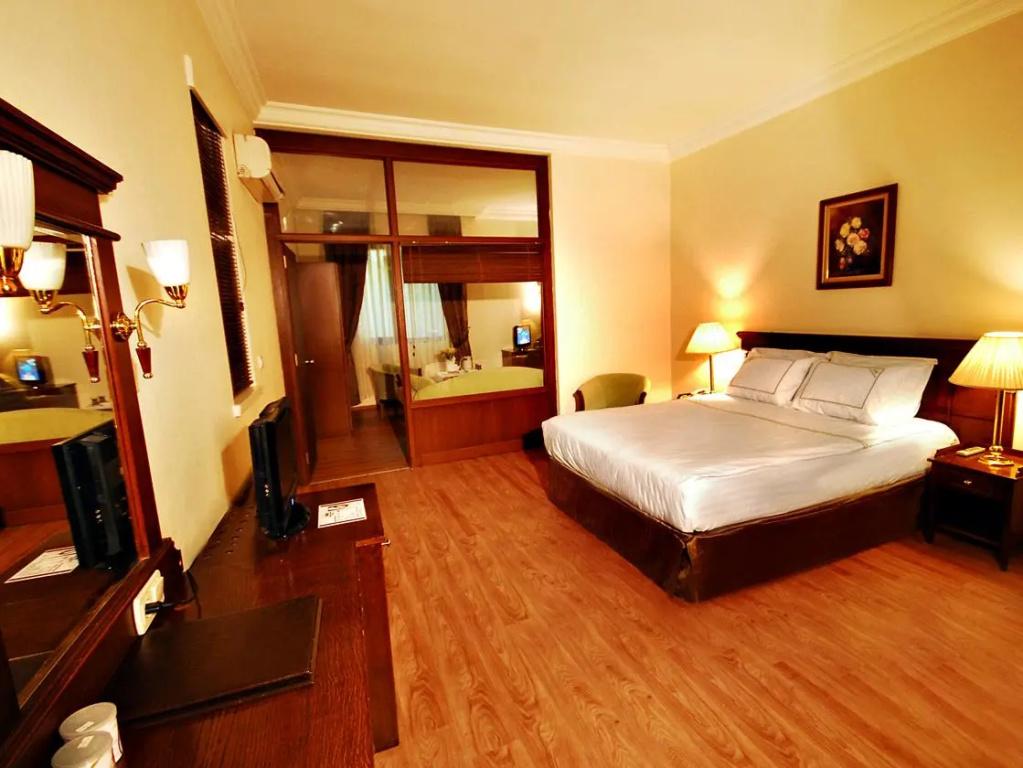 Hotel Golden Crown - Chambres