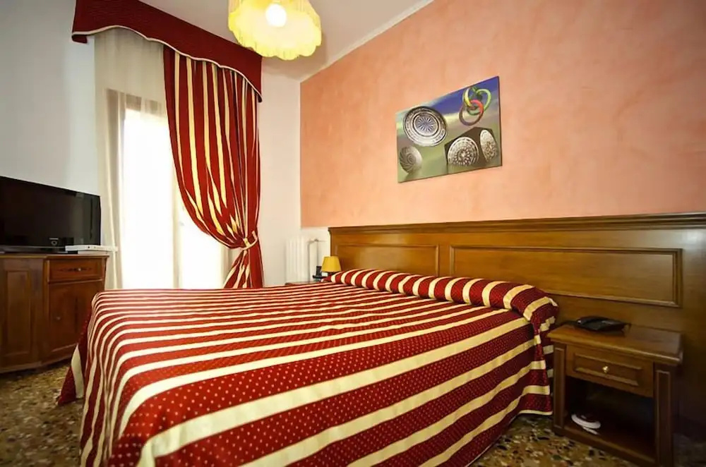 Hotel Fontana - Chambres