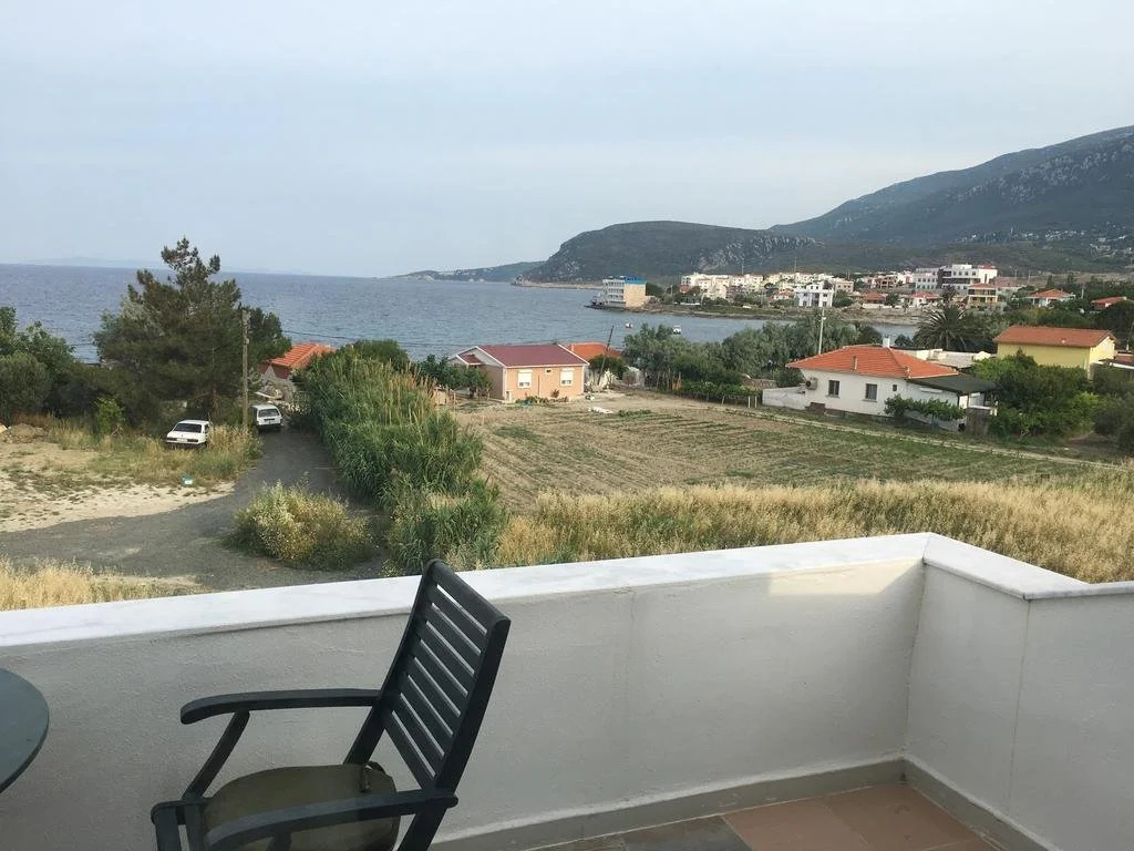 Balcony & Terrace