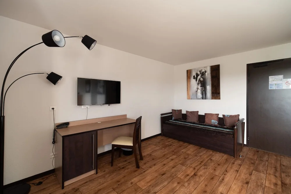 Brit Hotel Confort La Tour Blanche - Chambres