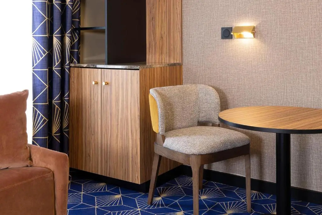 Hotel Le Rocroy 90