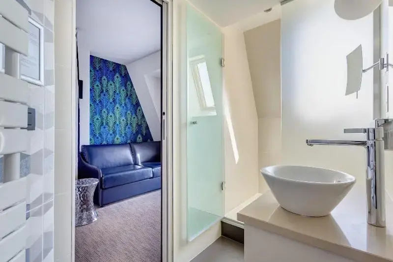 Hotel Yllen Eiffel 156