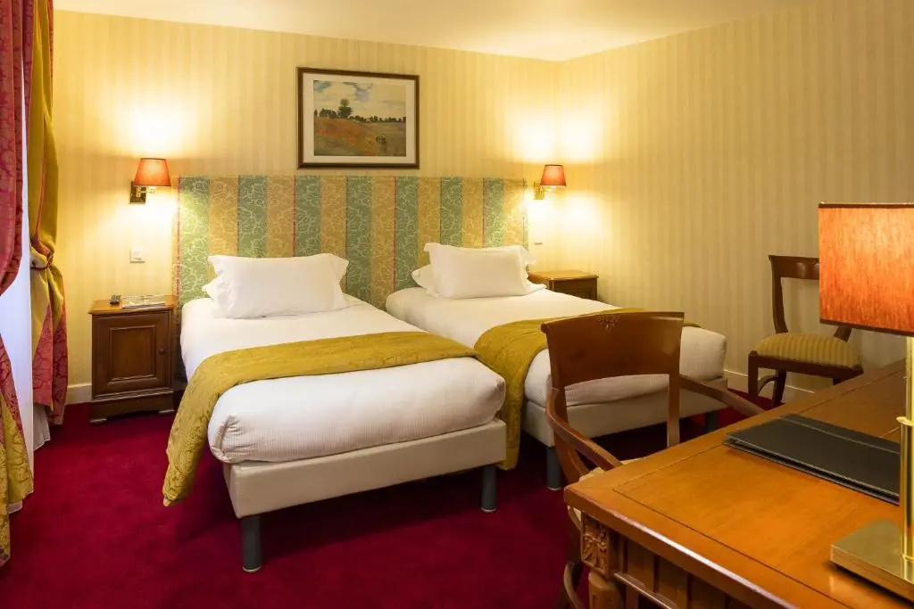 Standard Double room (twin beds)