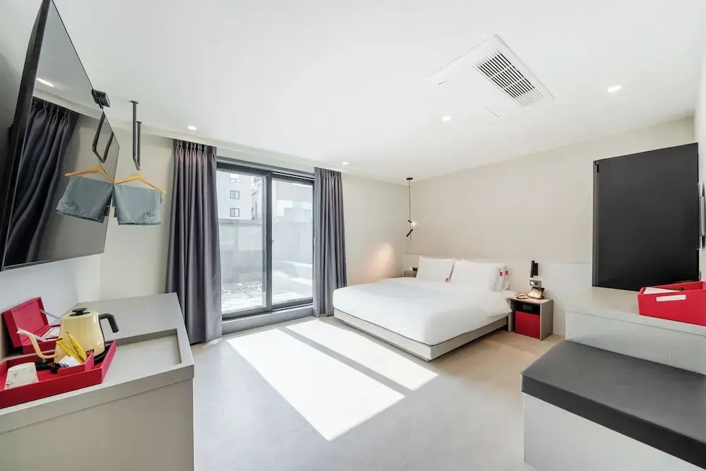 Standard room with balcony