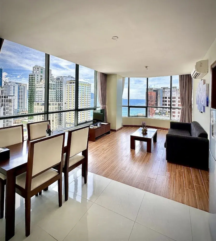 Apartment with sea view