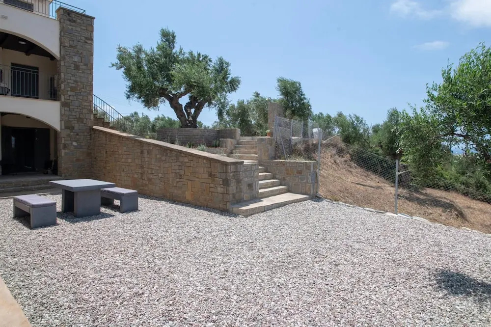 Modone Villas in Peloponnese
