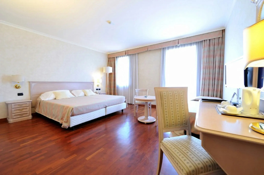 Hotel photo 28