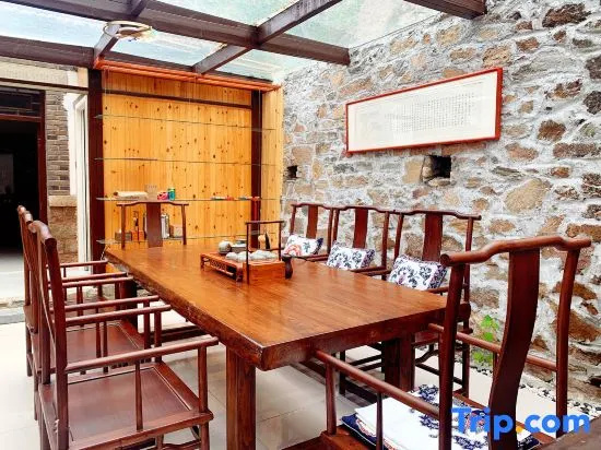 Floral Hotel · Heju Homestay (Mount Tai Scenic Area Branch) in Jinan