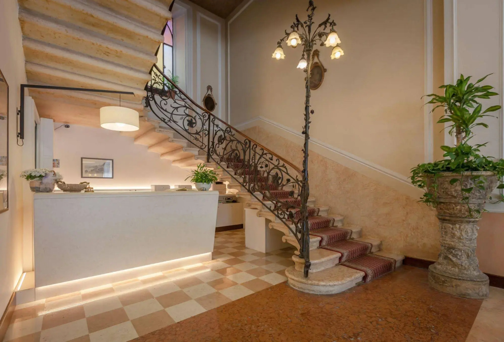 Hotel photo 14