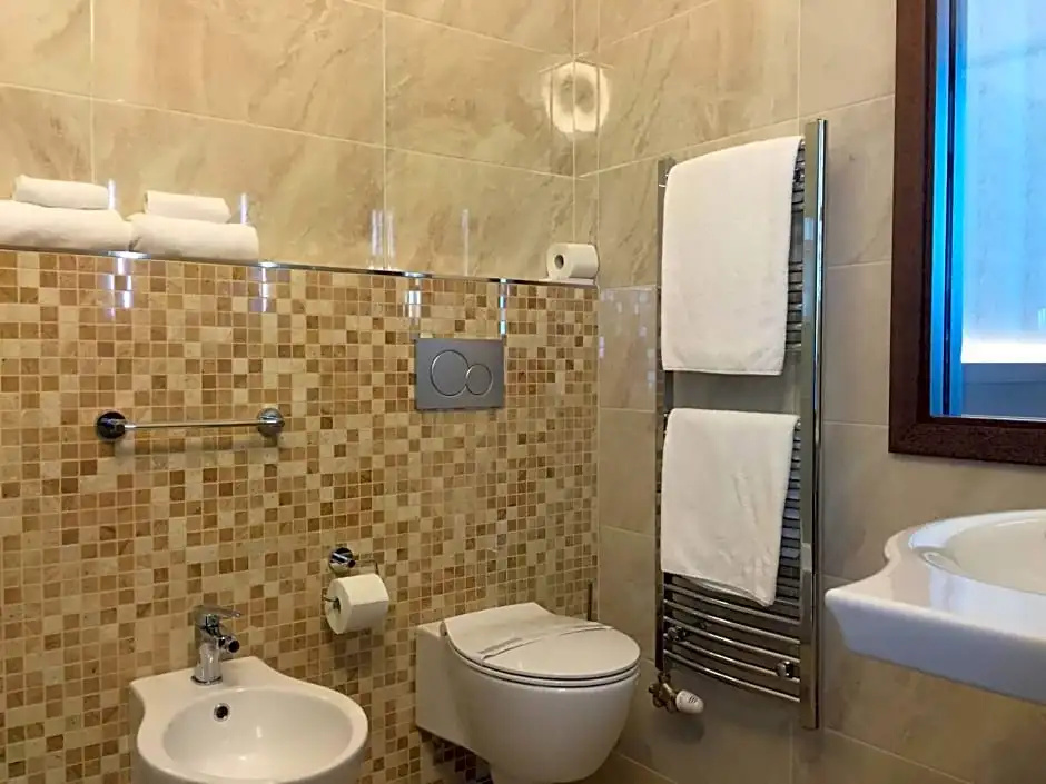 Hotel photo 8