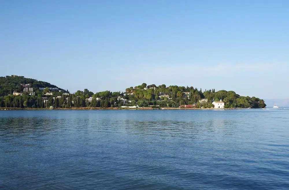 Beach & Waterfront