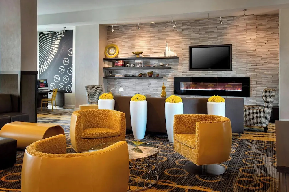 Lobby & Reception