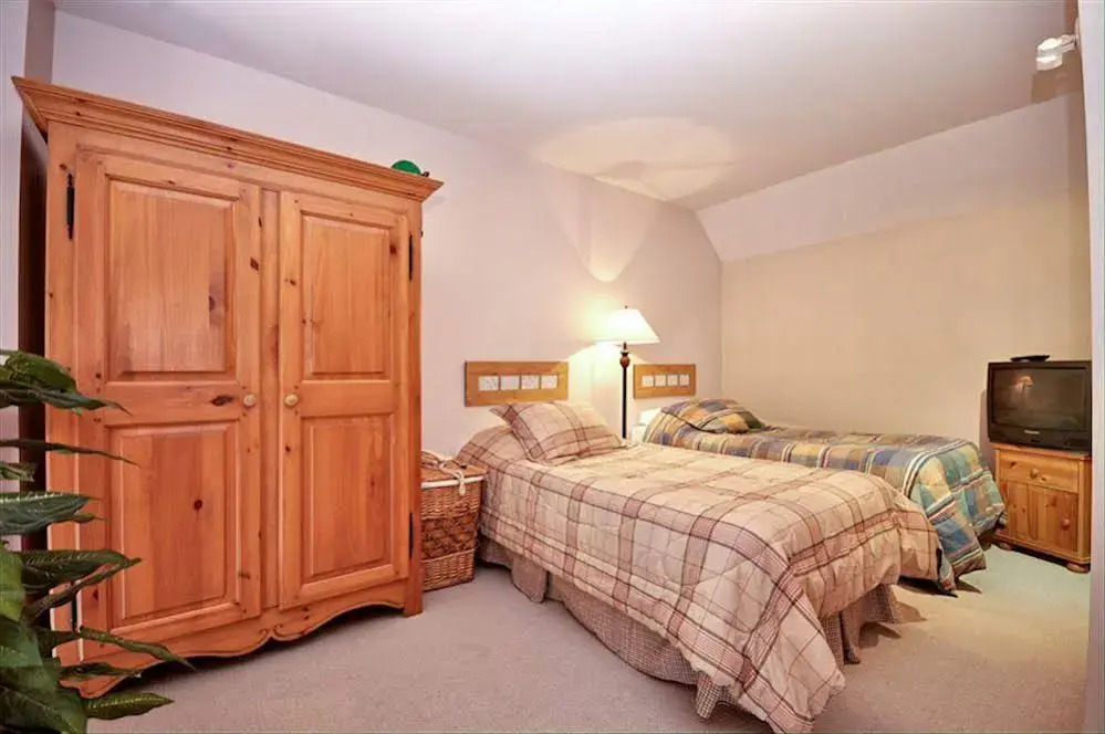 Pinoteau - фото 26