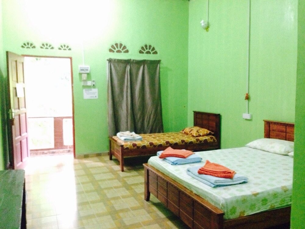 Nusa Holiday Village