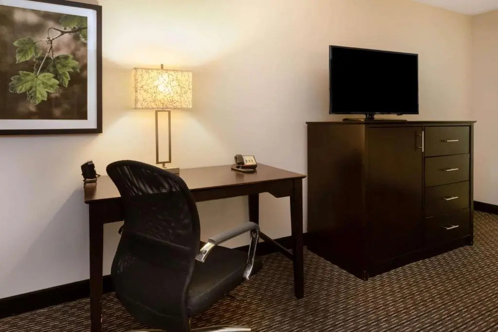 La Quinta Inn & Suites by Wyndham Cleveland Macedonia - Chambres