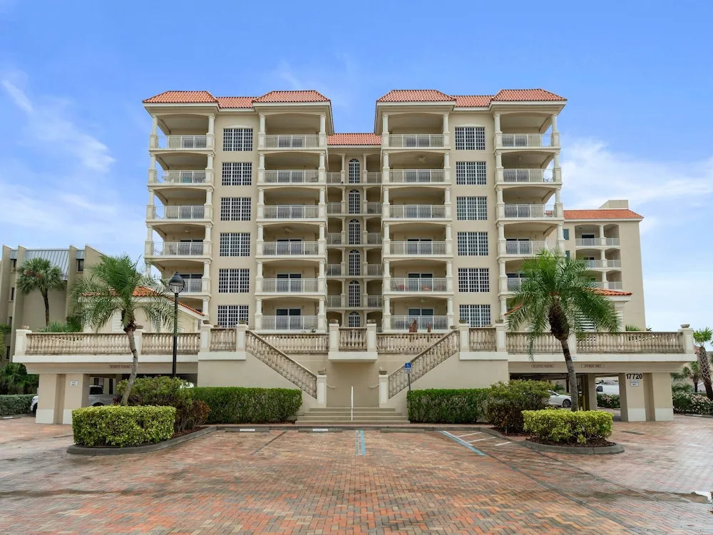 La Vistana 703 by Distinctive Beach Rentals