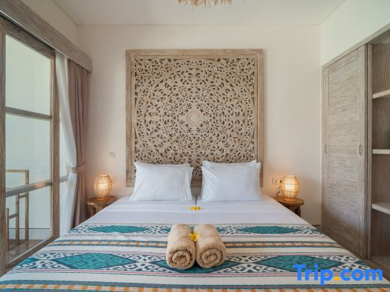 1BR Villa Izia Cozy Tropical Retreat with Pool