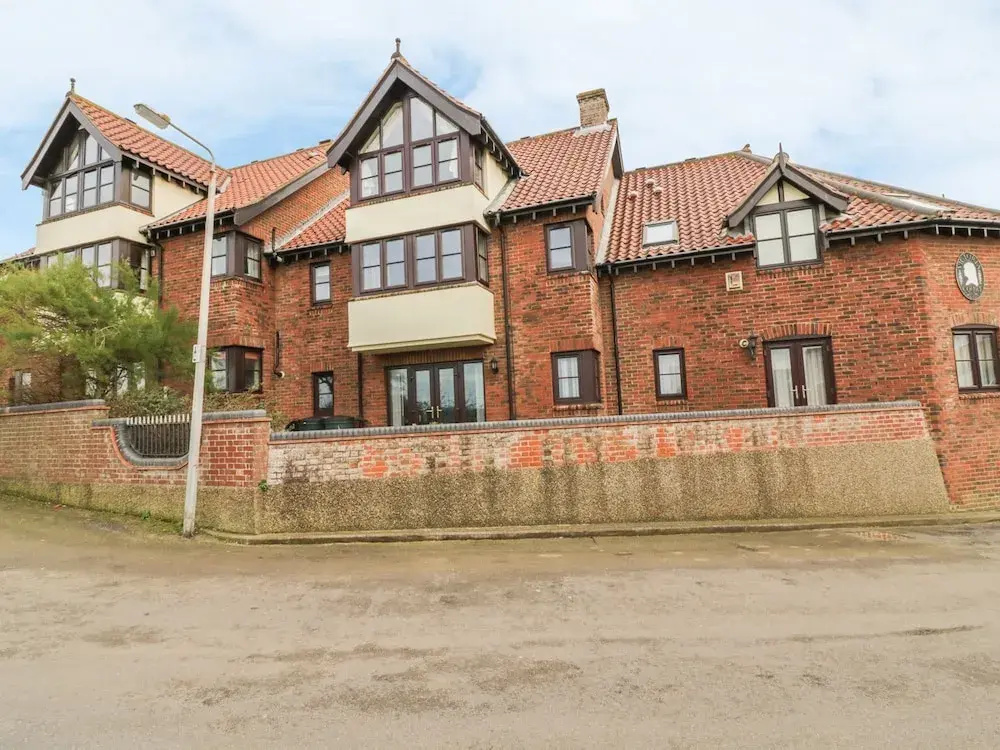 4 Victoria Court