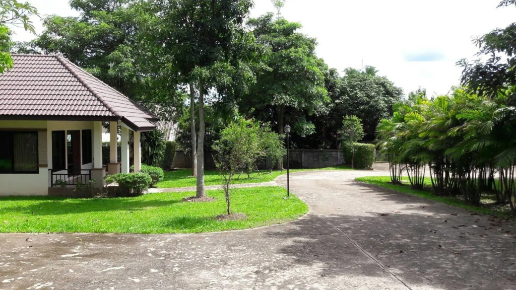 Koko Hut Resort