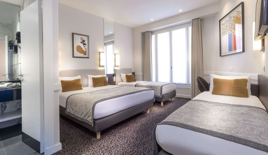 Standard Quadruple room