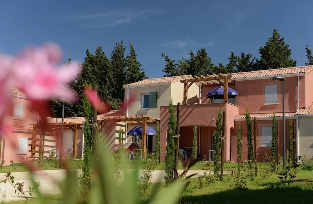 Apartment in Le Paradou With Pool & Sauna