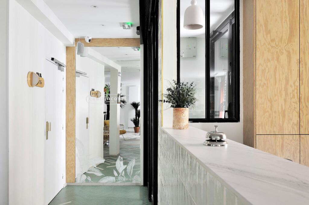 Caulaincourt Square Hostel by null