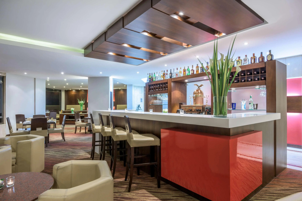 Food & Beverage