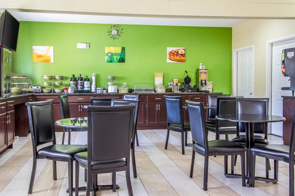 Food & Beverage