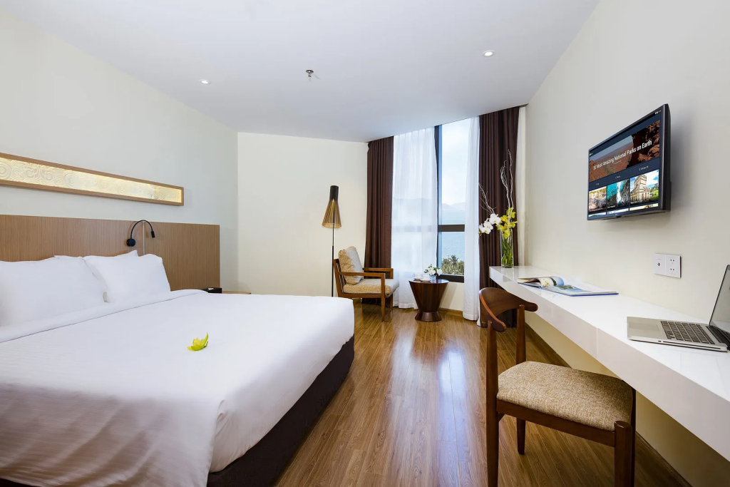 Starcity Hotel & Condotel Beachfront Nha Trang — фото 4