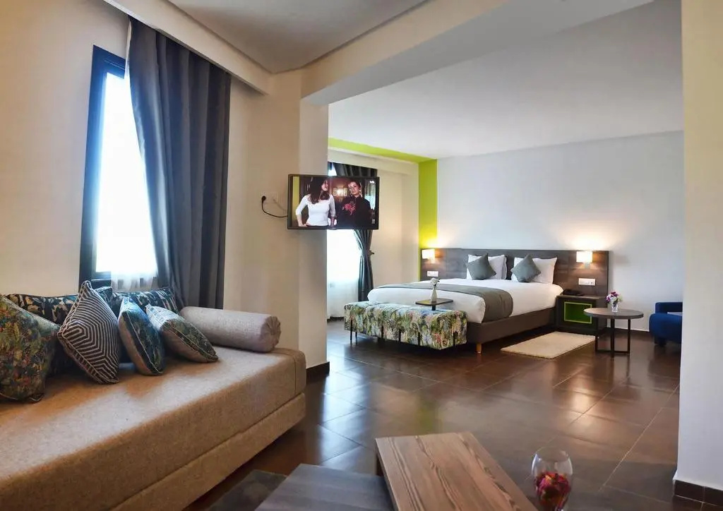 Standard Triple room