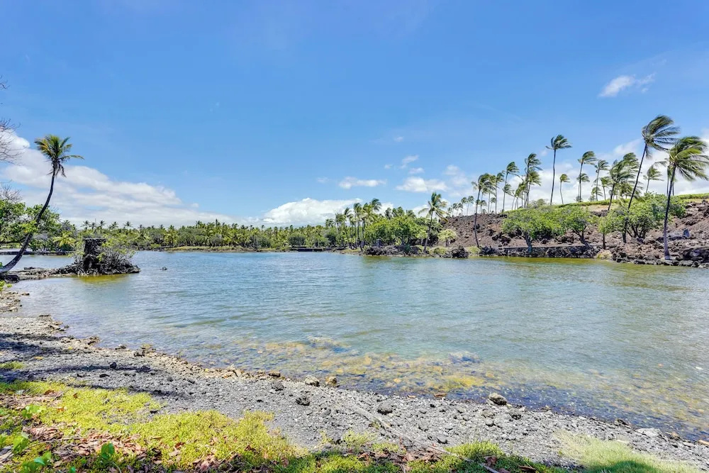 Luxe Maunalani Resort Condo w/ Pool + Beach Access