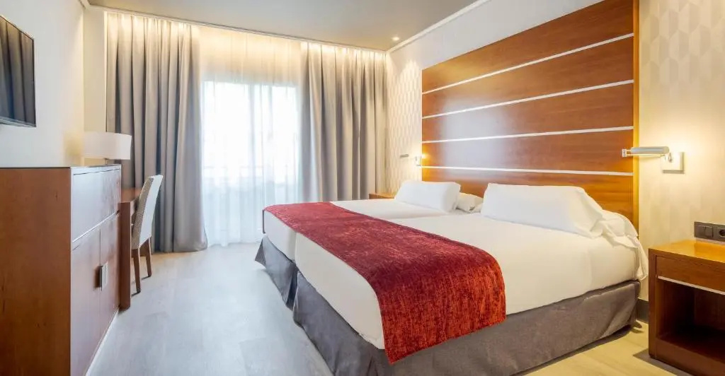 Ilunion Alcora Sevilla Hotel - Chambres